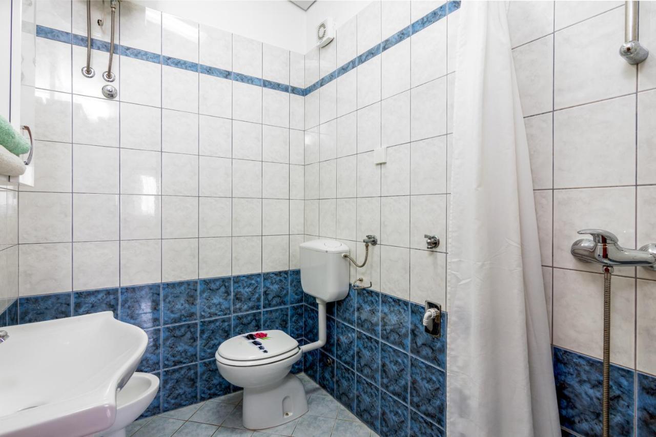 Family Friendly Apartments With A Swimming Pool Valbandon, Fazana - 2201 Štinjan Екстериор снимка
